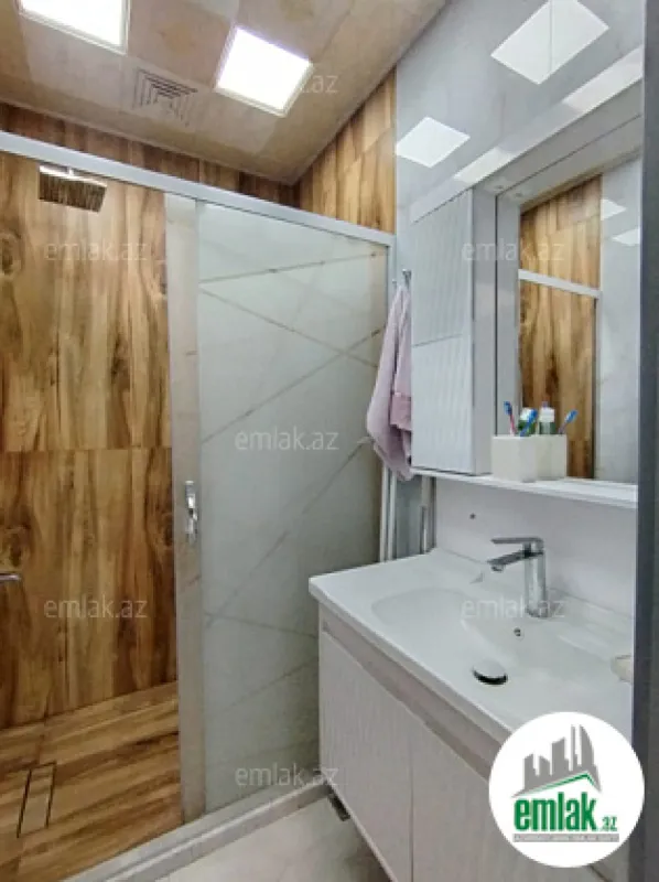 Satılır 3 otaqlı yeni tikili 98 m²