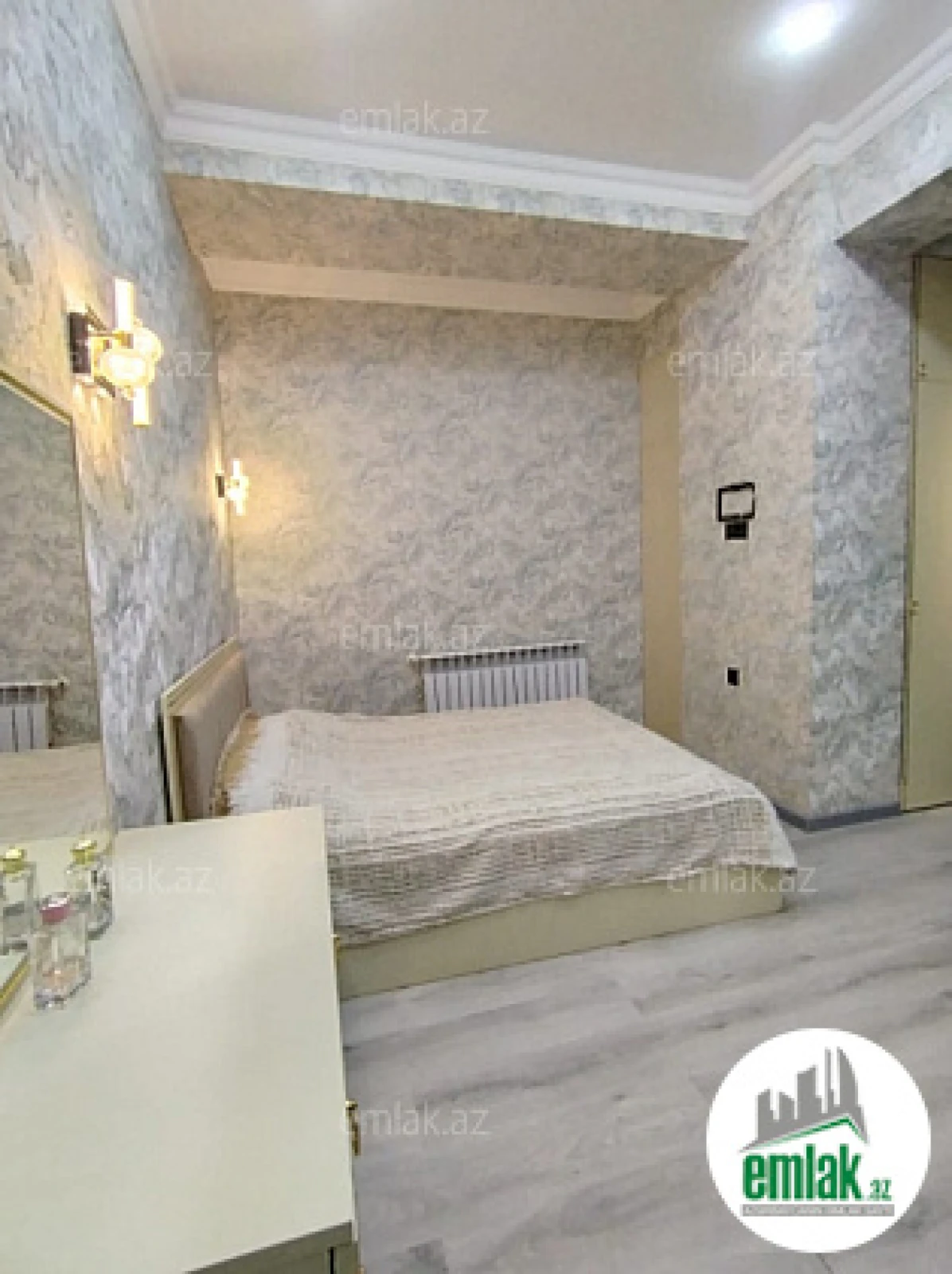 Satılır 3 otaqlı yeni tikili 98 m²