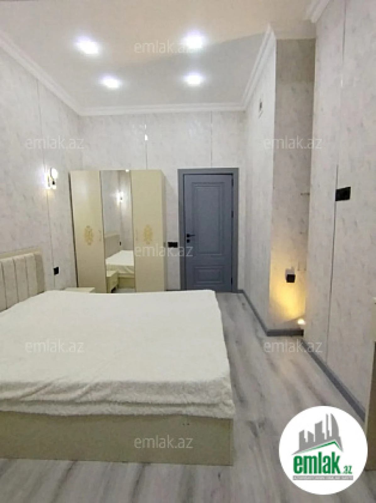 Satılır 3 otaqlı yeni tikili 98 m²