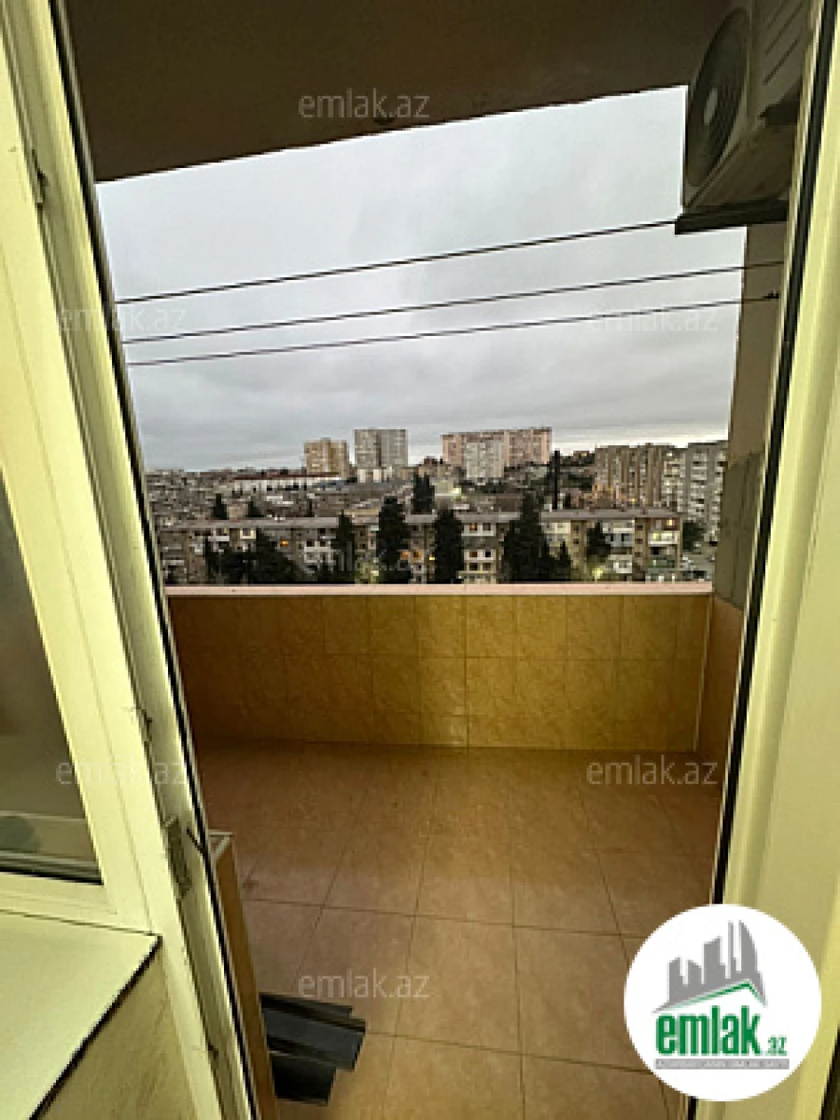 Satılır 3 otaqlı yeni tikili 125 m²