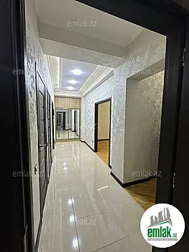Satılır 3 otaqlı yeni tikili 125 m²
