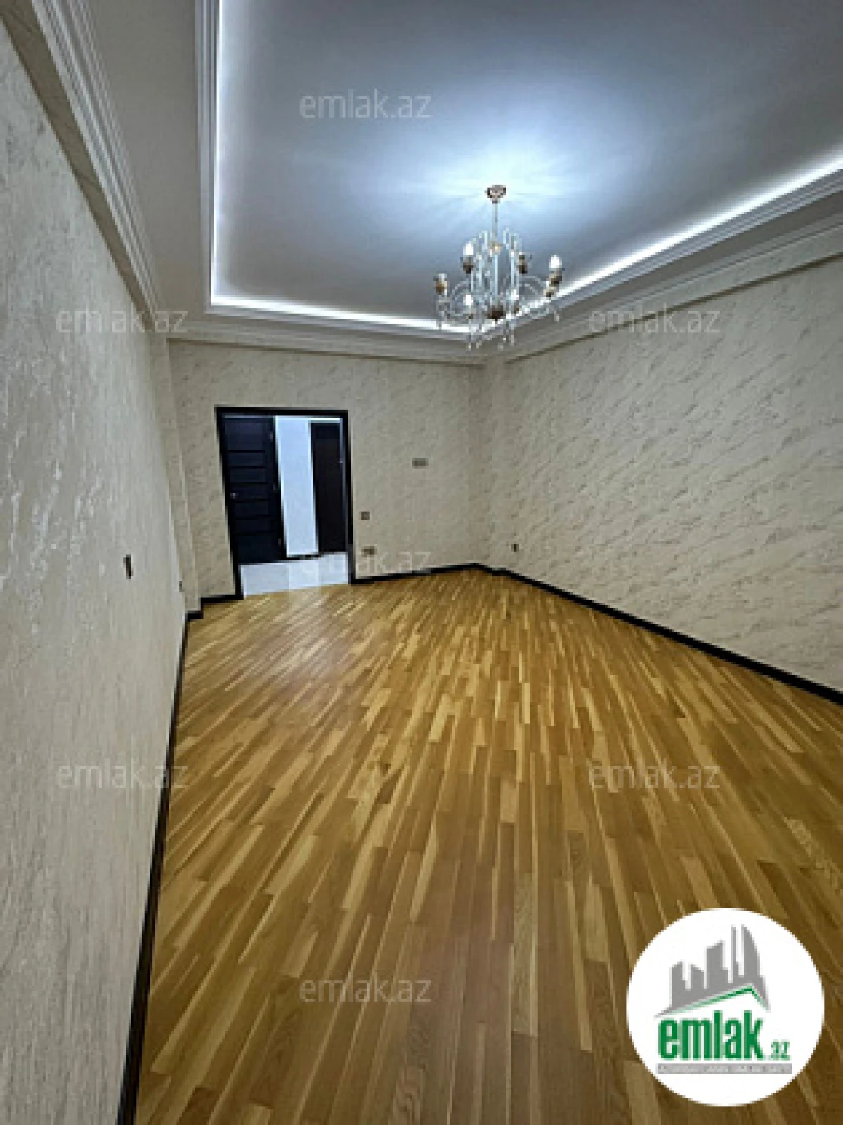 Satılır 3 otaqlı yeni tikili 125 m²
