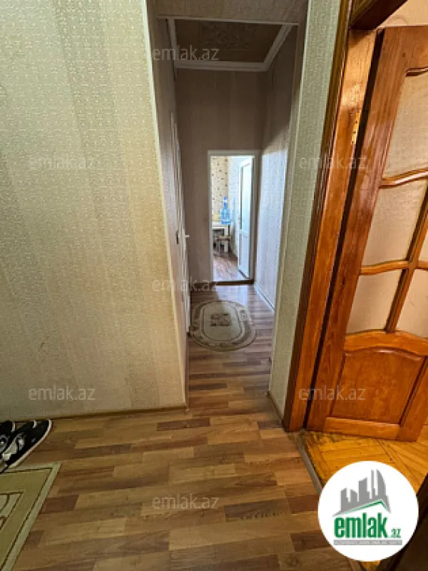 Satılır 3 otaqlı köhnə tikili 74 m²