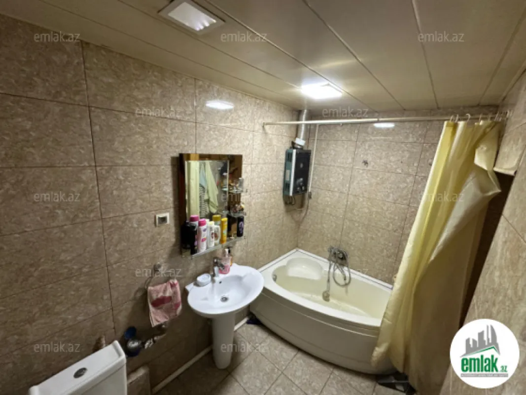 Satılır 2 otaqlı köhnə tikili 54.2 m²