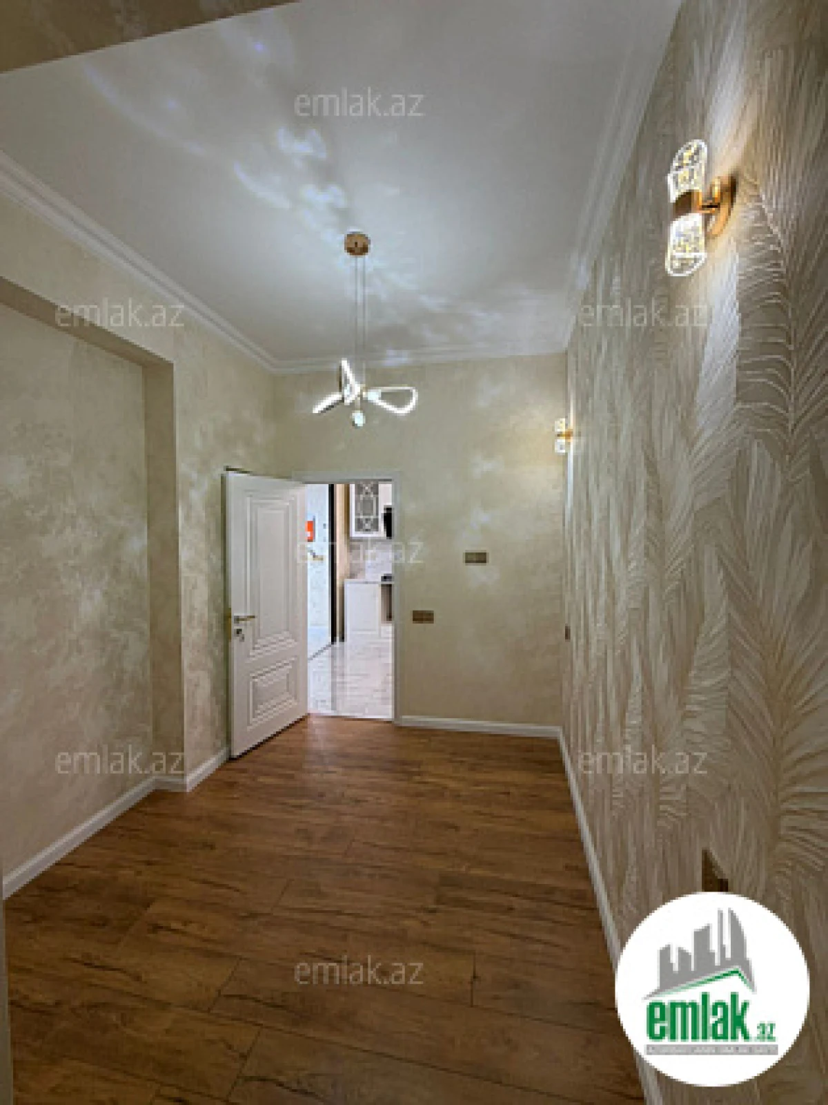 Satılır 3 otaqlı yeni tikili 80 m²