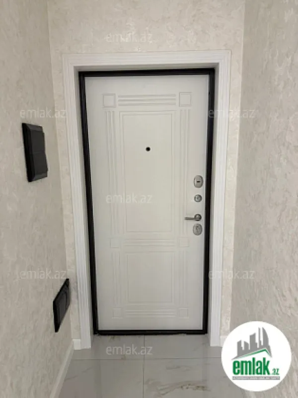 Satılır 3 otaqlı yeni tikili 80 m²