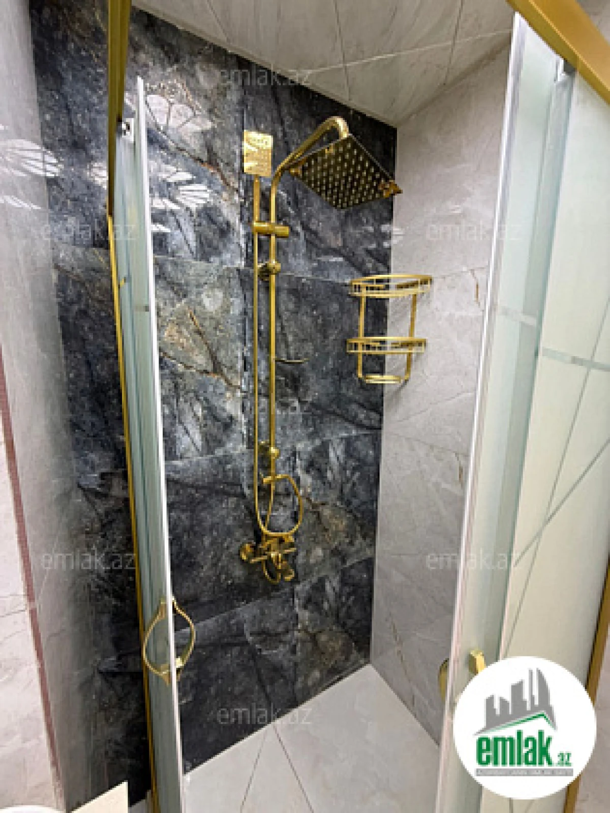 Satılır 3 otaqlı yeni tikili 80 m²