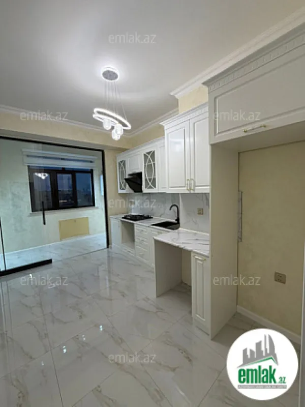 Satılır 3 otaqlı yeni tikili 80 m²