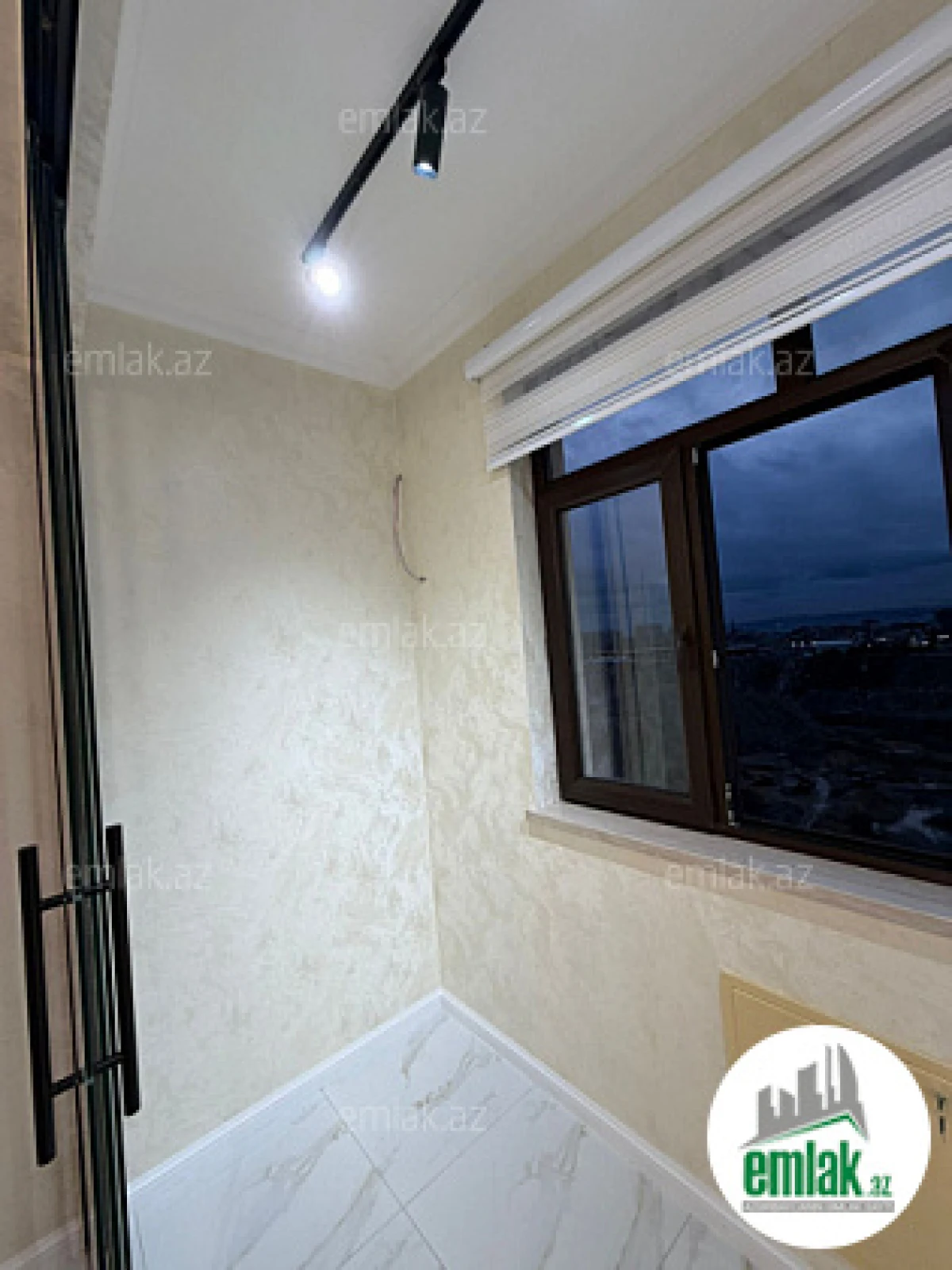 Satılır 3 otaqlı yeni tikili 80 m²