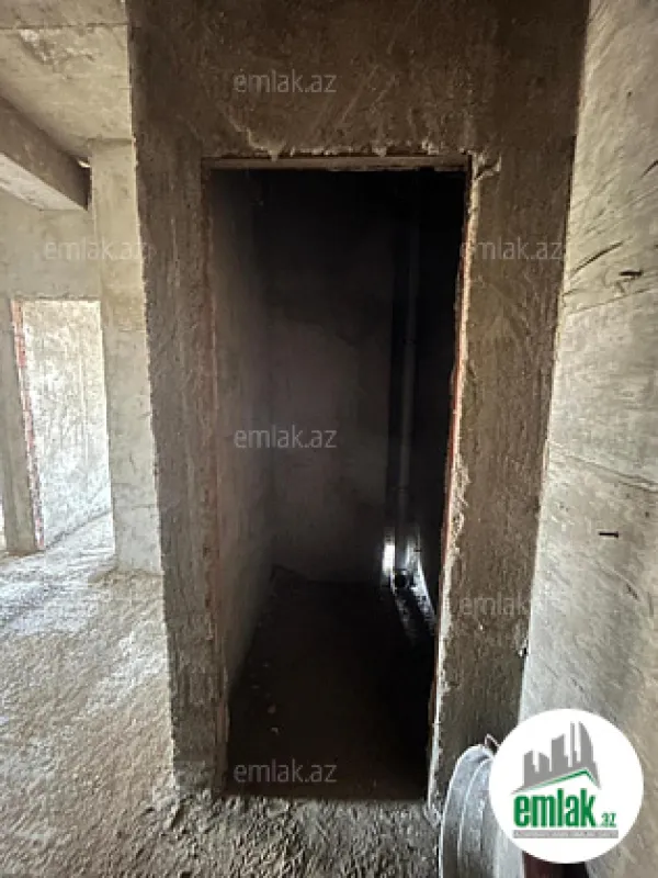 Satılır 3 otaqlı yeni tikili 130 m²