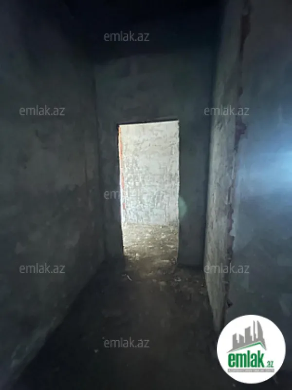 Satılır 3 otaqlı yeni tikili 130 m²