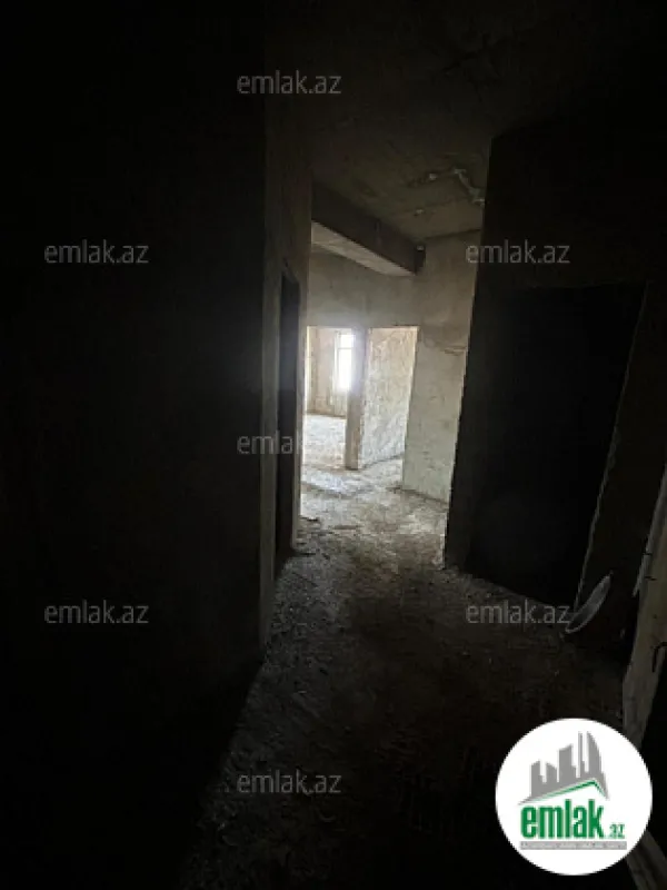 Satılır 3 otaqlı yeni tikili 130 m²