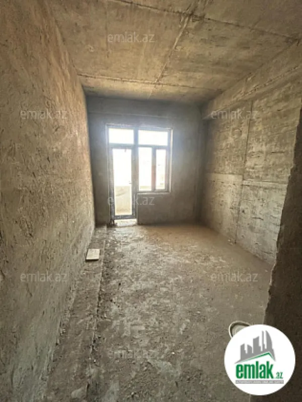 Satılır 3 otaqlı yeni tikili 130 m²