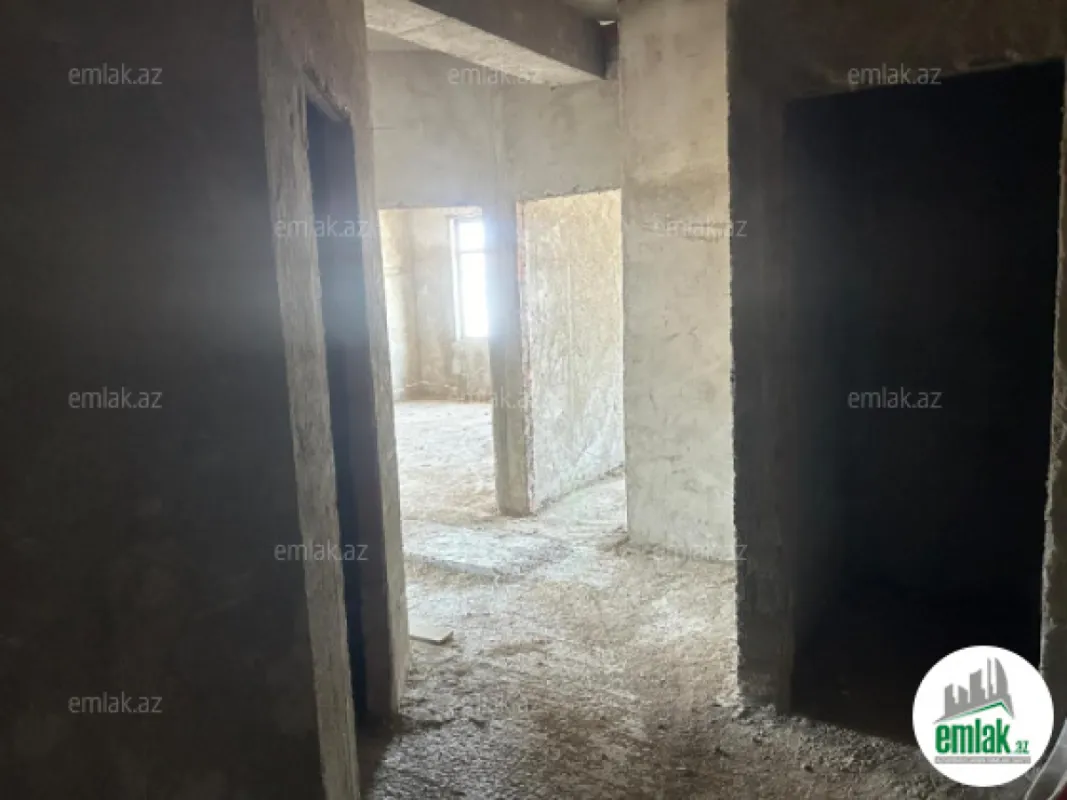 Satılır 3 otaqlı yeni tikili 130 m²