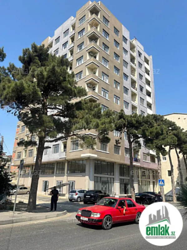 Satılır 3 otaqlı yeni tikili 130 m²