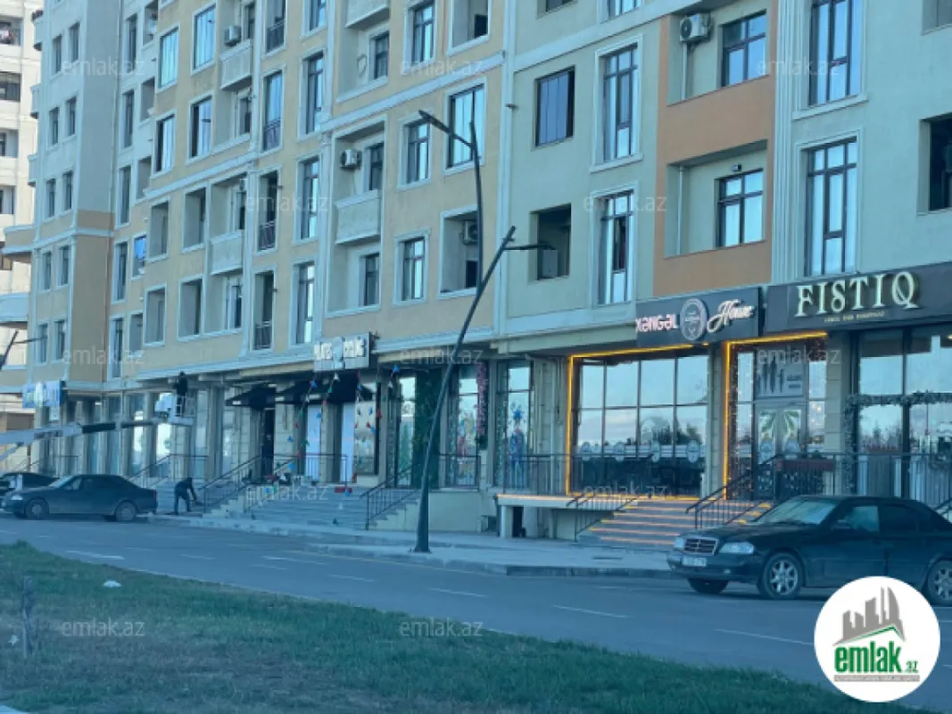 Satılır 4 otaqlı yeni tikili 143 m²