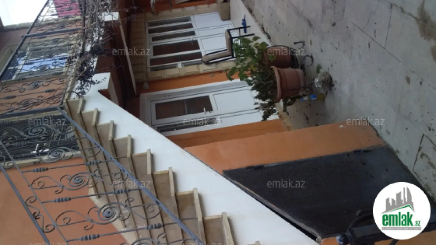 Satılır 7 otaqlı həyət evi 170 m²