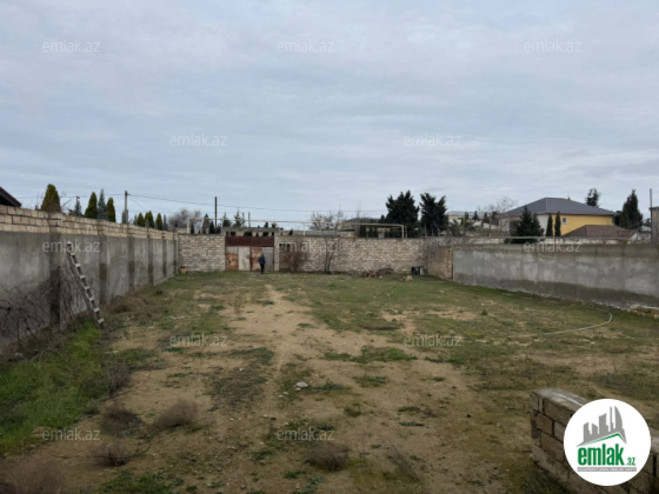 Satılır torpaq sahəsi 12 m²