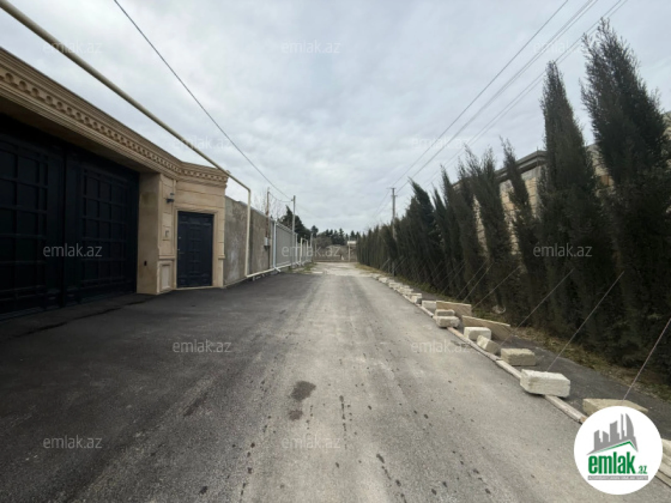 Satılır torpaq sahəsi 12 m²