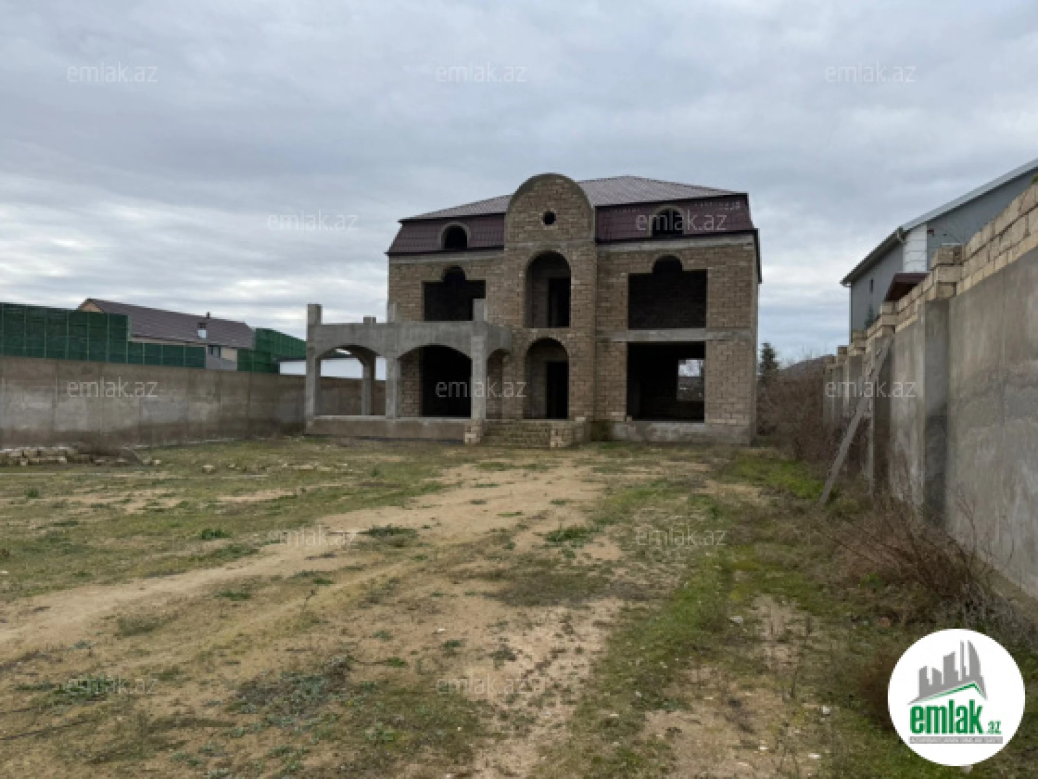 Satılır torpaq sahəsi 12 m²