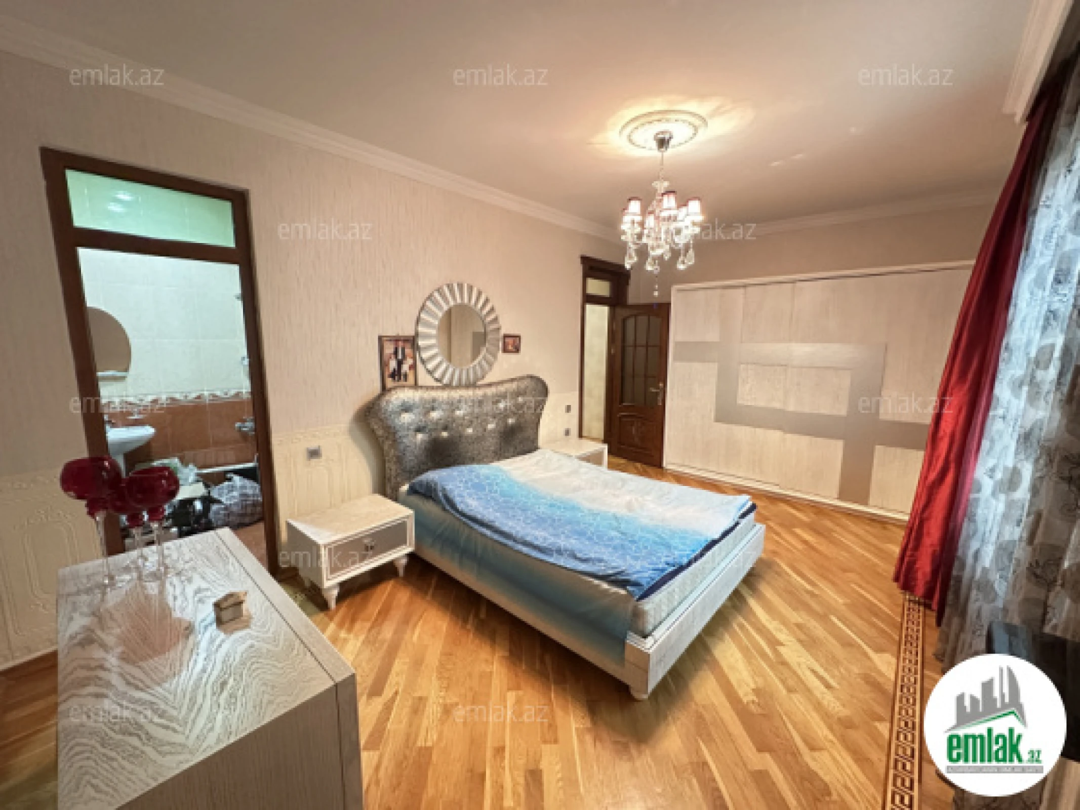 Satılır 5 otaqlı həyət evi 200 m²
