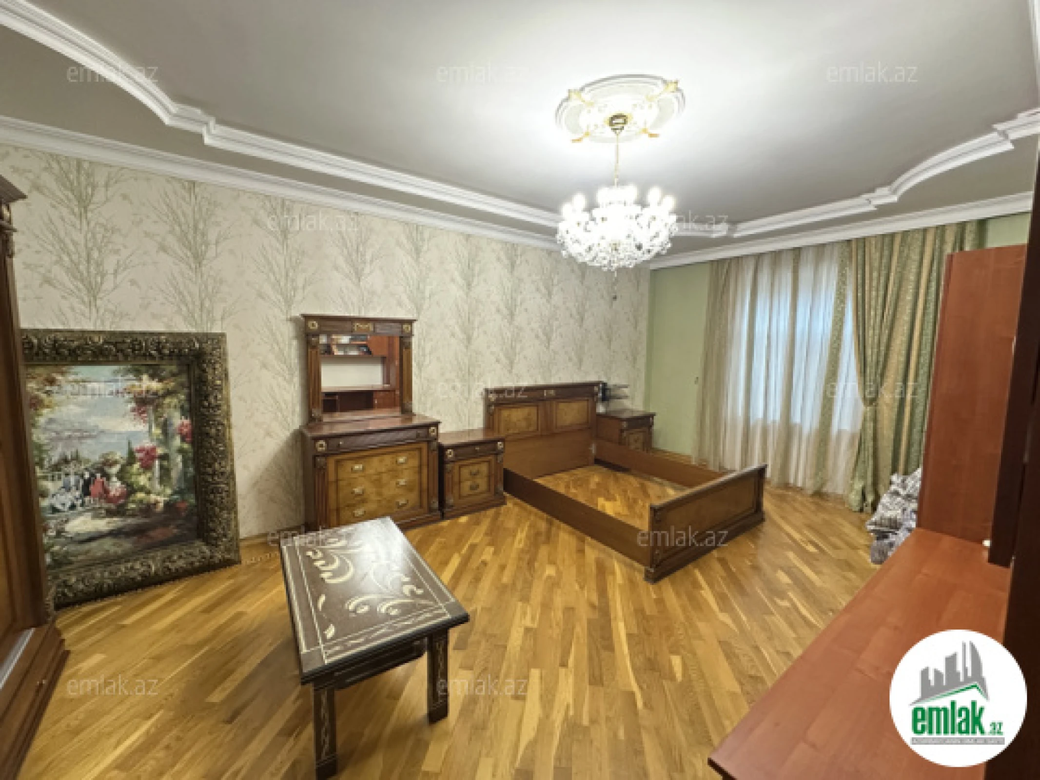 Satılır 5 otaqlı həyət evi 200 m²