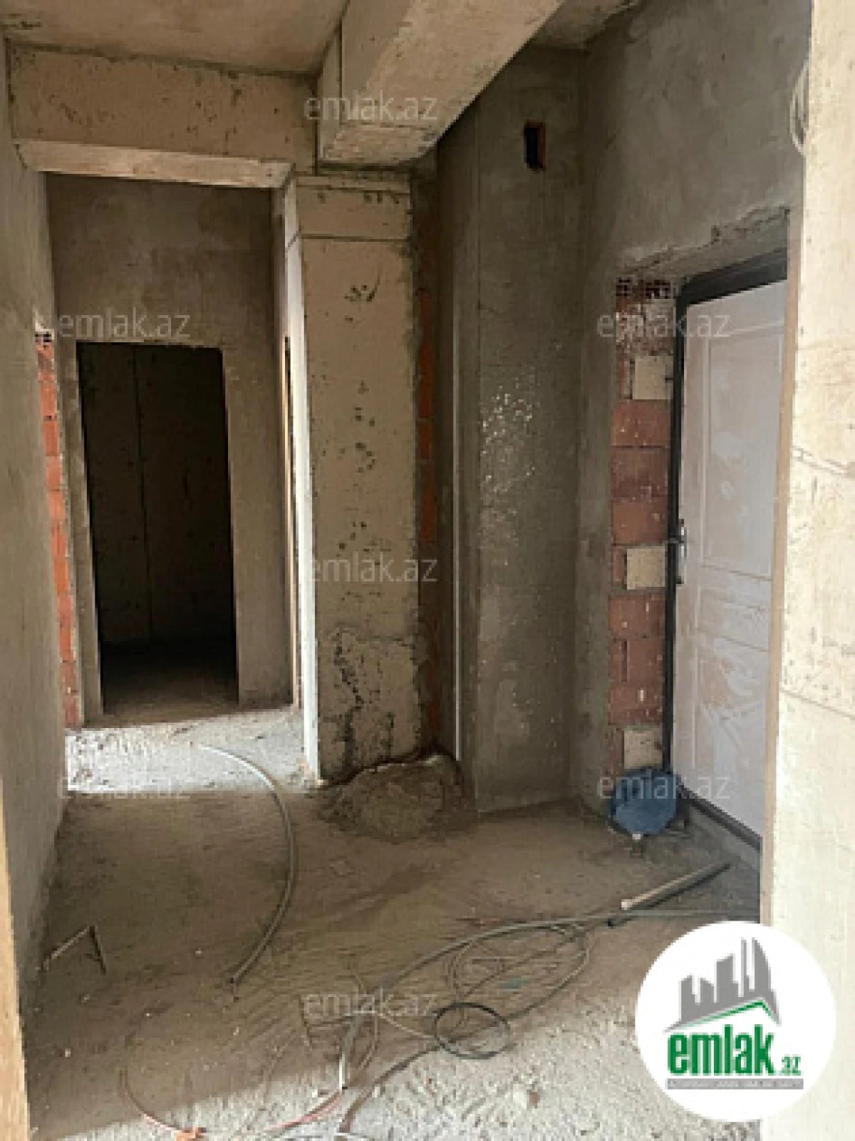 Satılır 2 otaqlı yeni tikili 67 m²