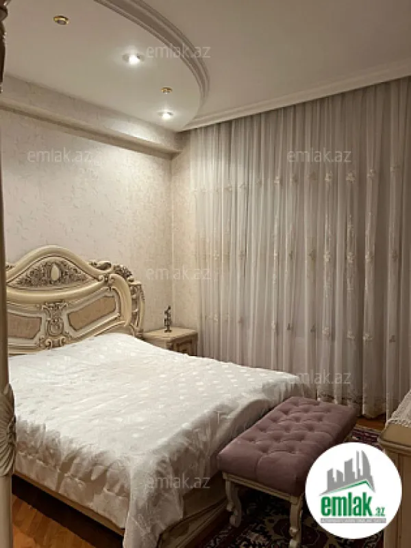 Satılır 3 otaqlı yeni tikili 90 m²