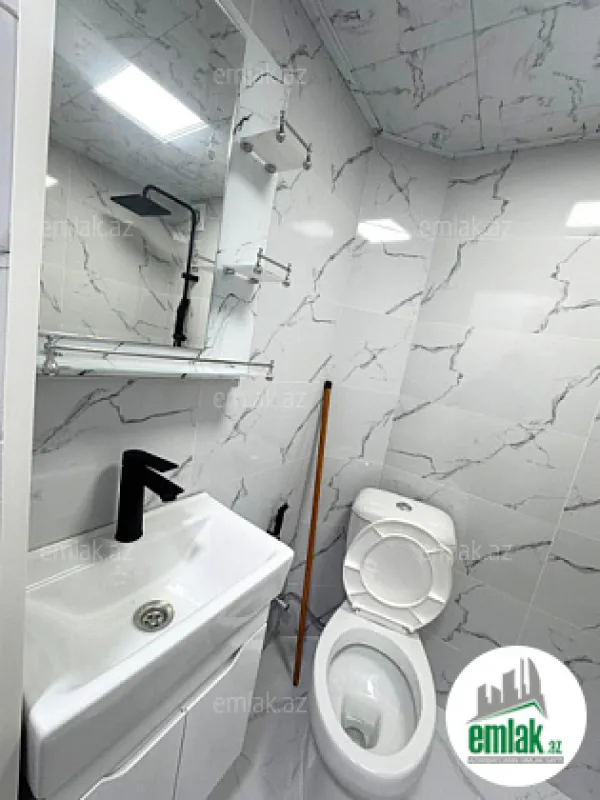 Satılır 2 otaqlı köhnə tikili 45 m²