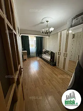 Satılır 2 otaqlı köhnə tikili 65 m²