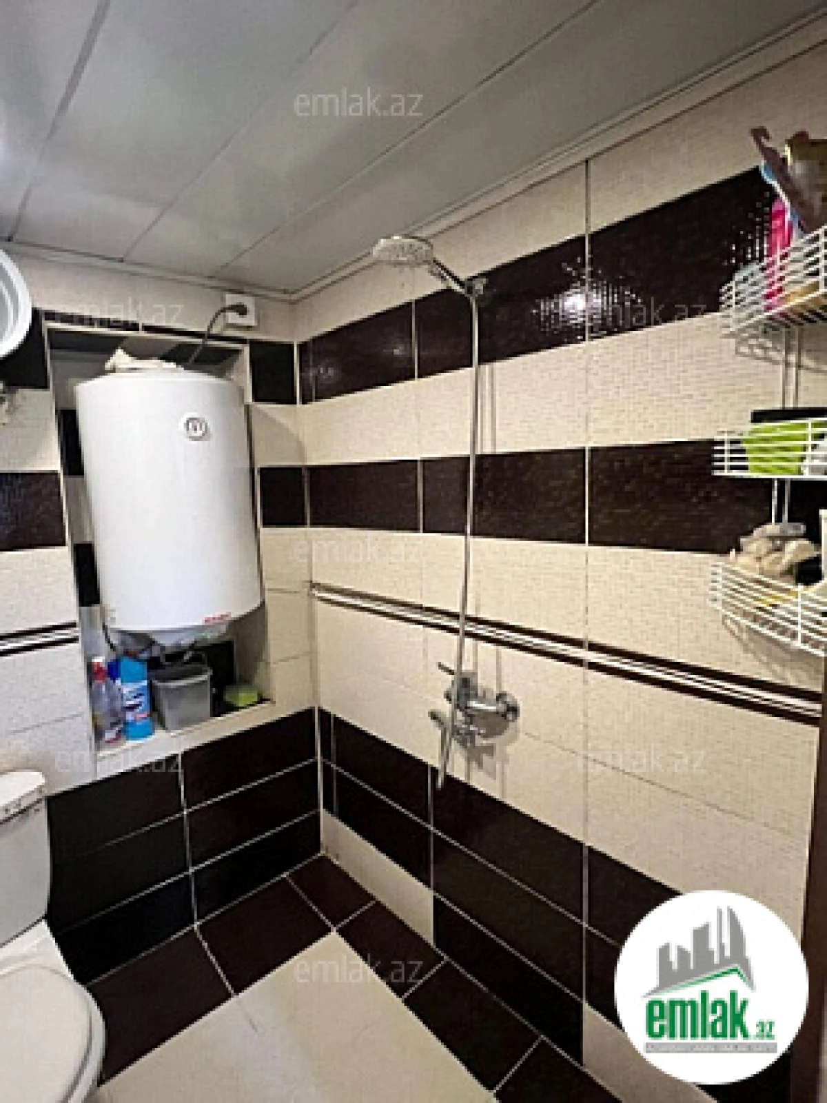 Satılır 2 otaqlı köhnə tikili 65 m²