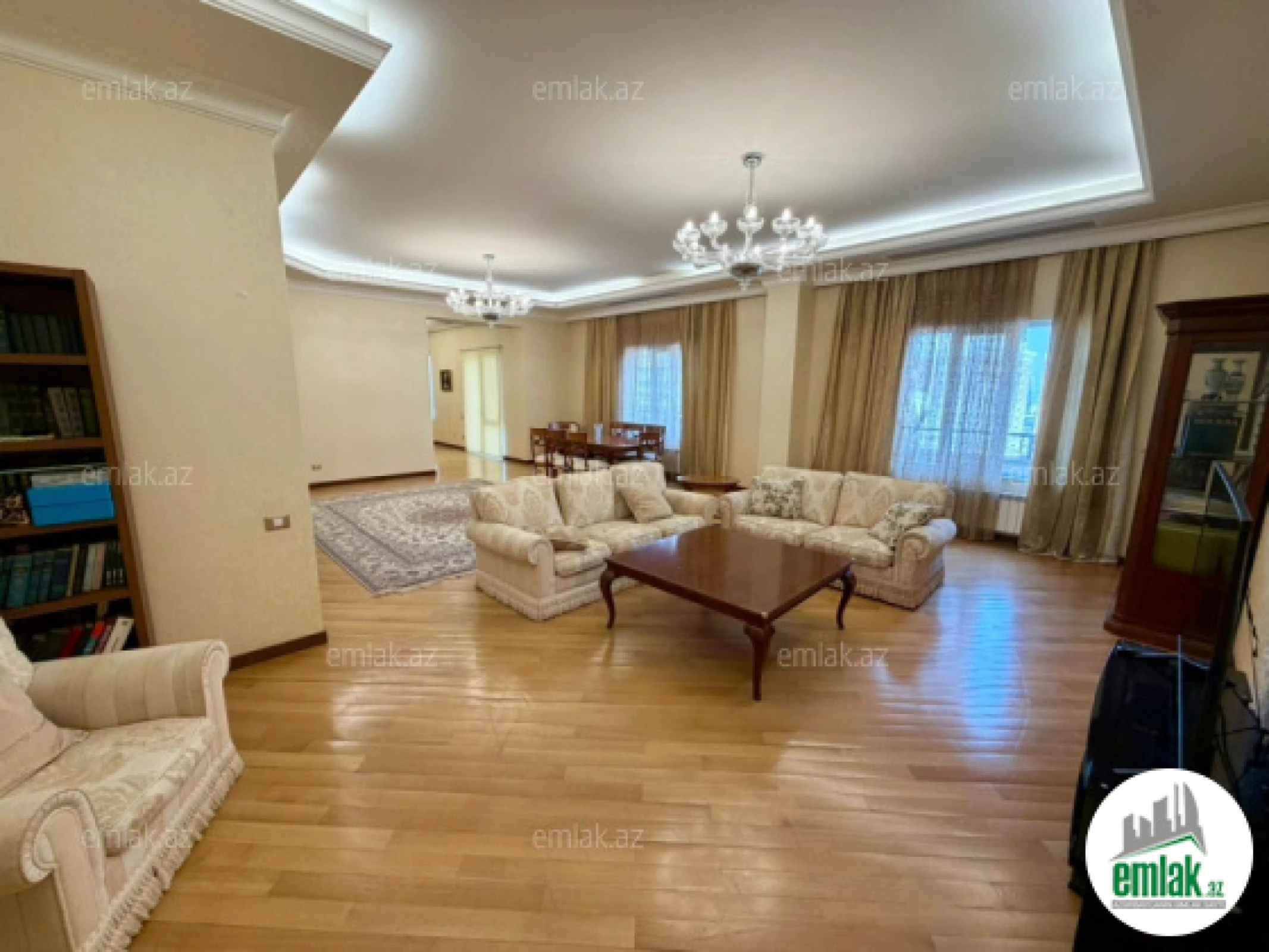 Satılır 5 otaqlı yeni tikili 390 m²