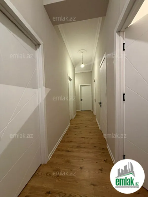 Satılır 4 otaqlı yeni tikili 130 m²