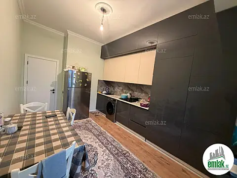 Satılır 4 otaqlı yeni tikili 130 m²