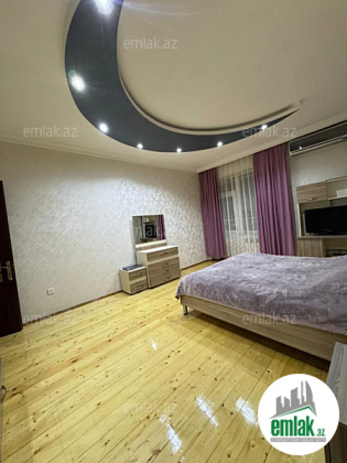 Satılır 2 otaqlı yeni tikili 90 m²