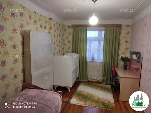 Satılır 3 otaqlı köhnə tikili 85 m²