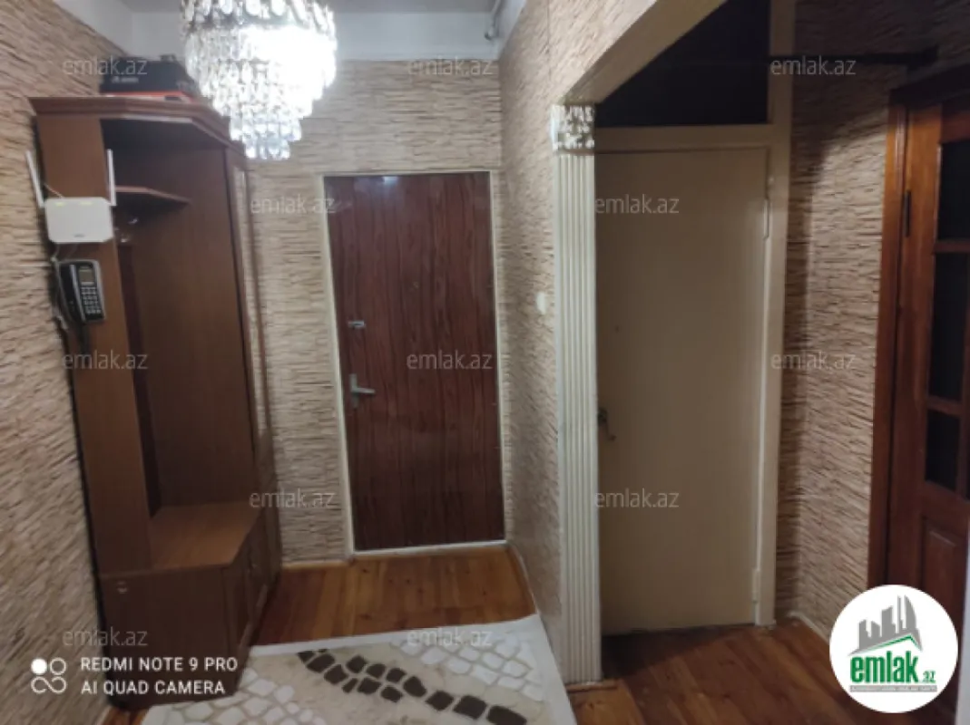Satılır 3 otaqlı köhnə tikili 85 m²