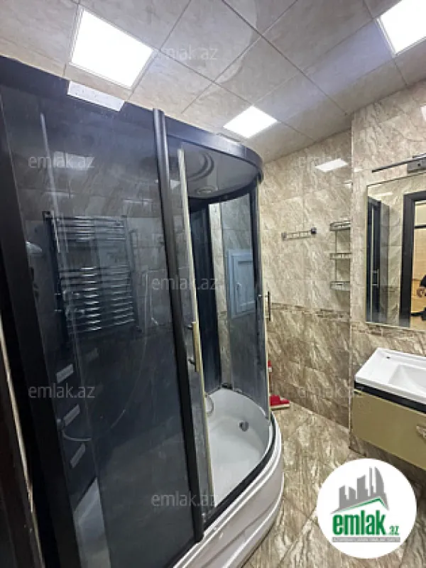 Satılır 3 otaqlı yeni tikili 122 m²