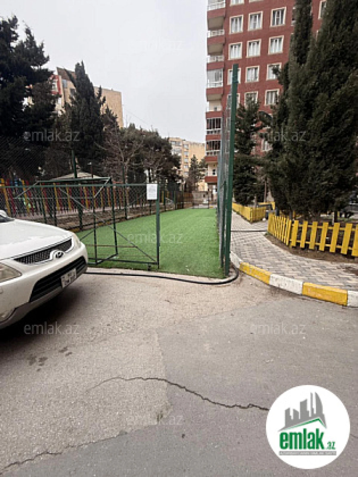 Satılır 3 otaqlı yeni tikili 100 m²