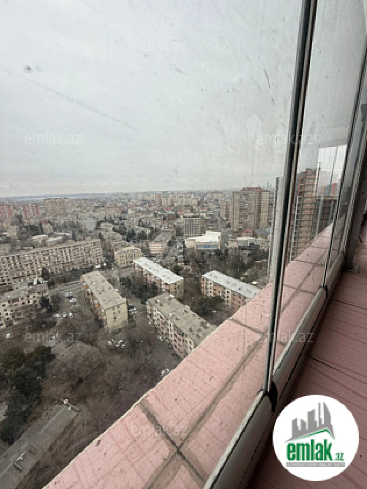 Satılır 3 otaqlı yeni tikili 100 m²