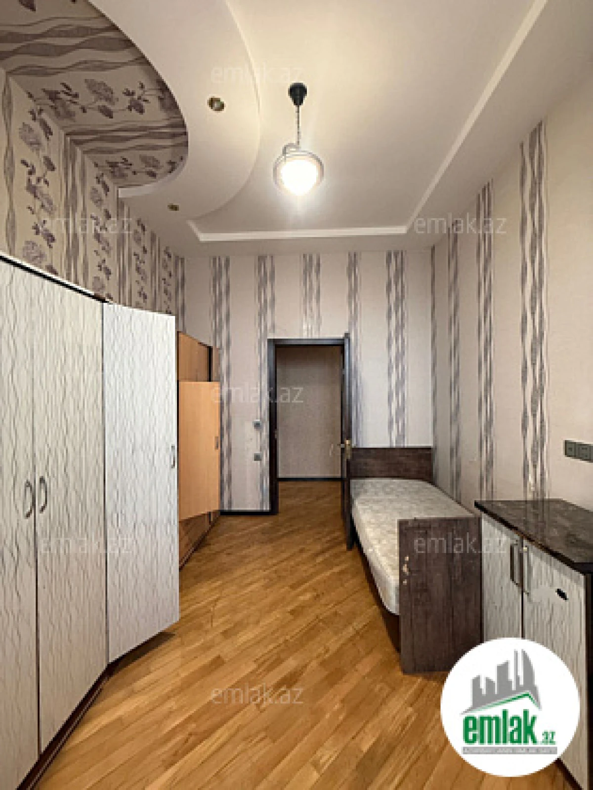 Satılır 3 otaqlı yeni tikili 100 m²