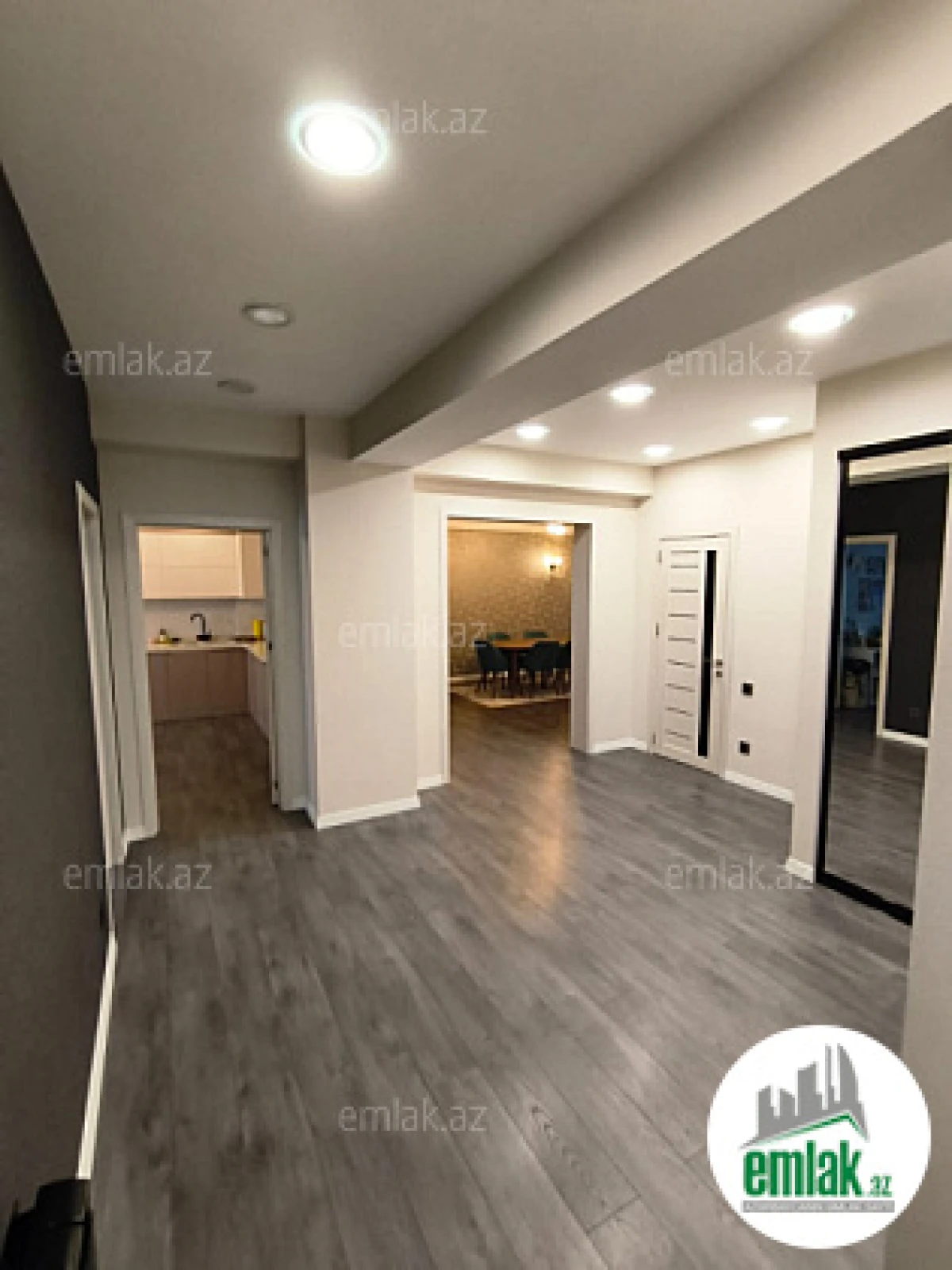 Satılır 3 otaqlı yeni tikili 122 m²