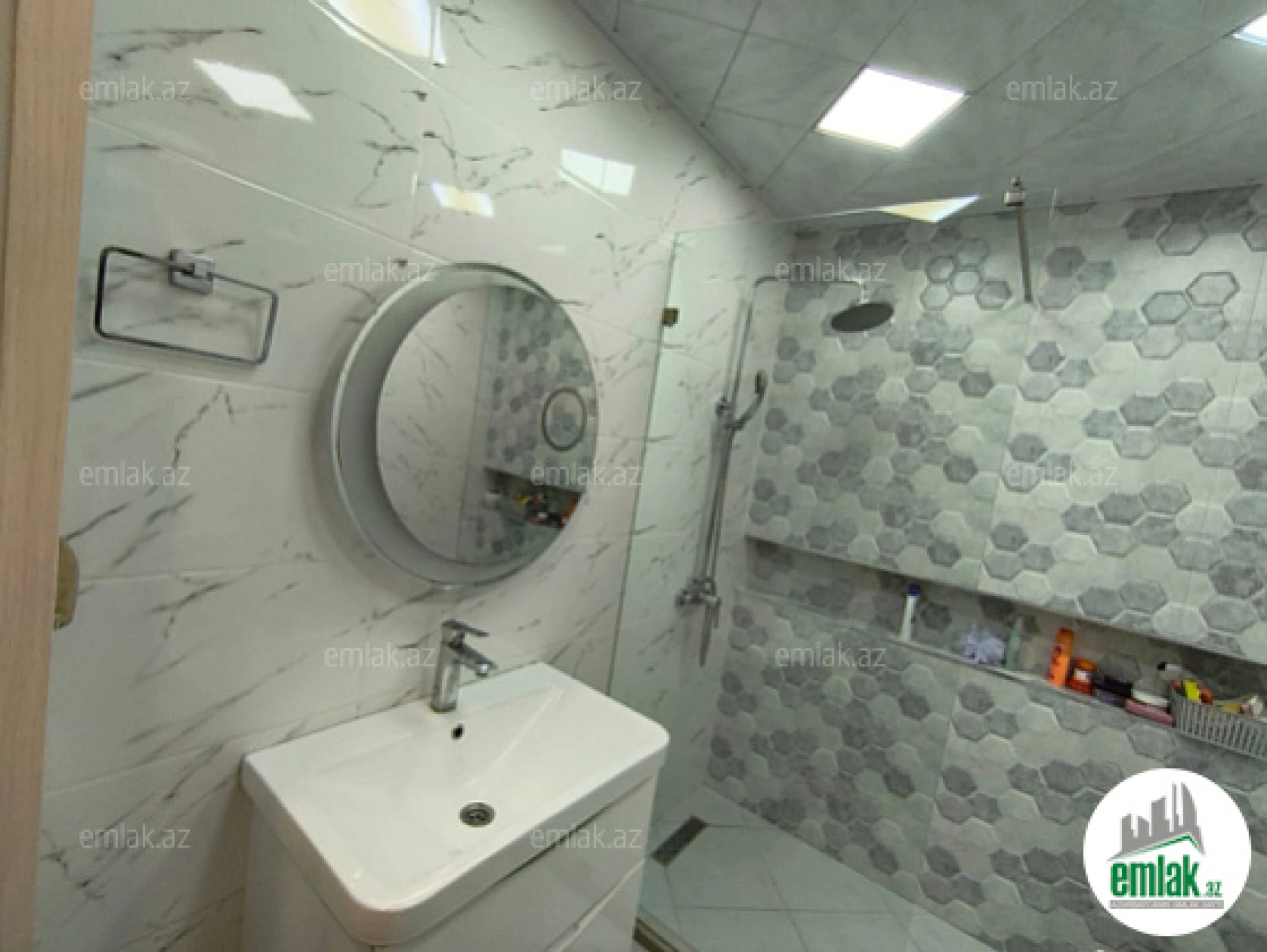 Satılır 3 otaqlı yeni tikili 122 m²