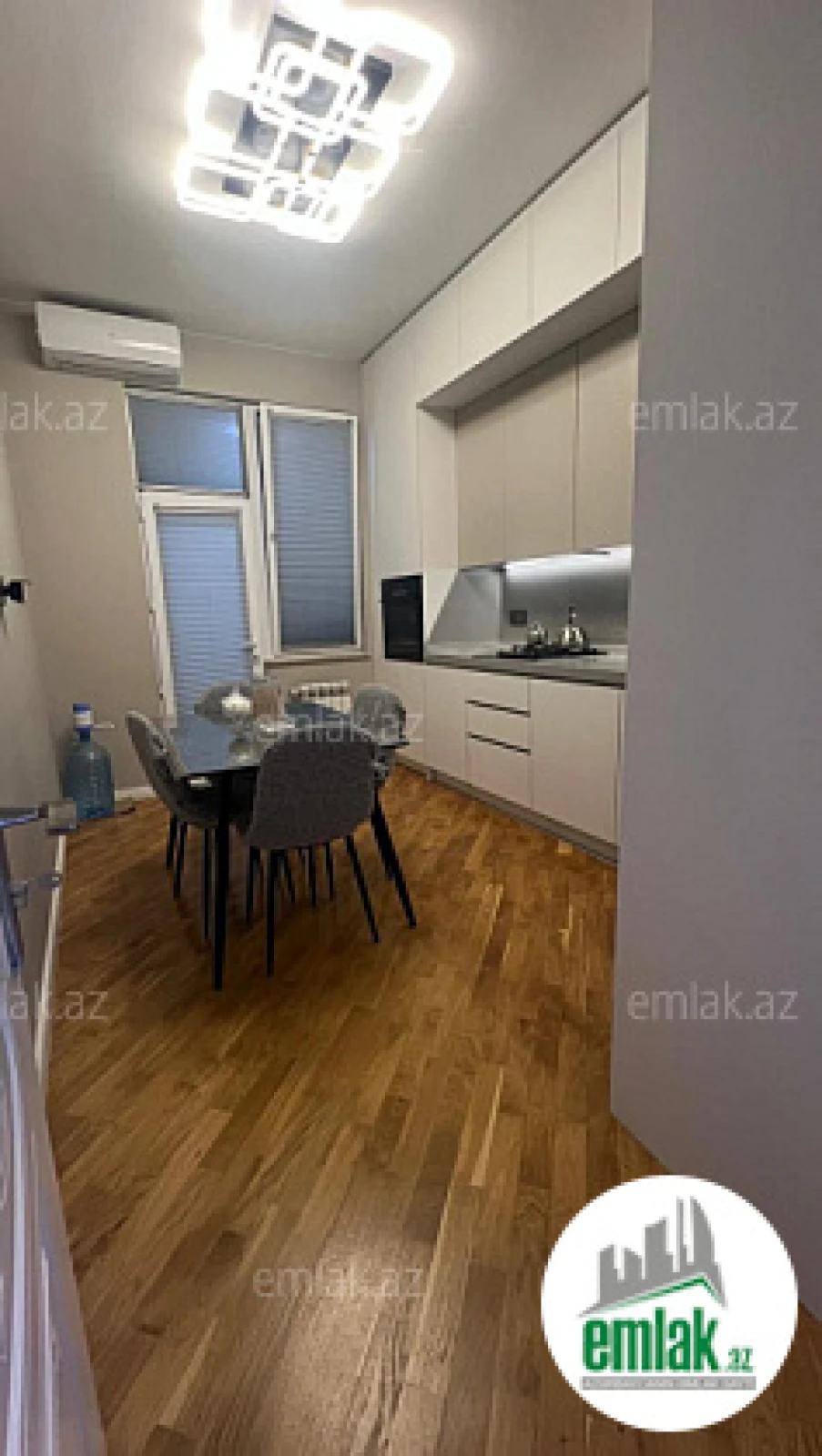 Satılır 4 otaqlı yeni tikili 125 m²