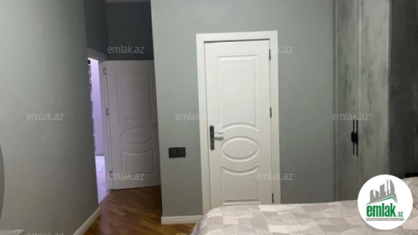 Satılır 4 otaqlı yeni tikili 125 m²
