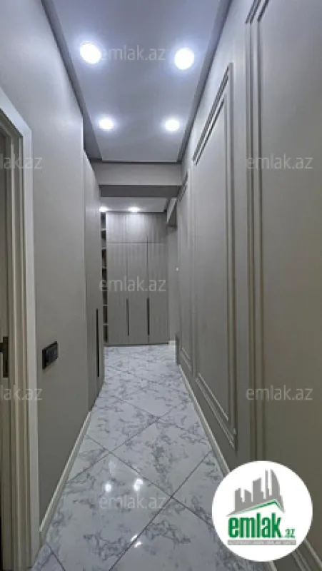 Satılır 4 otaqlı yeni tikili 125 m²