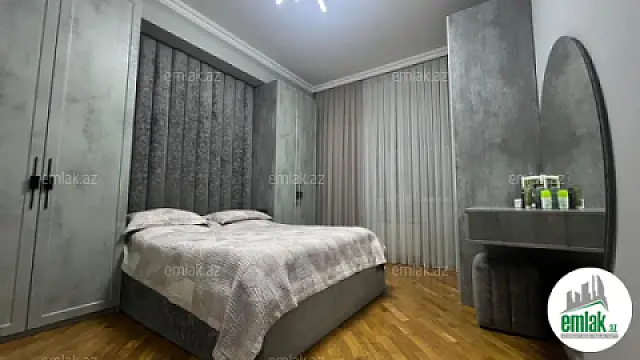 Satılır 4 otaqlı yeni tikili 125 m²