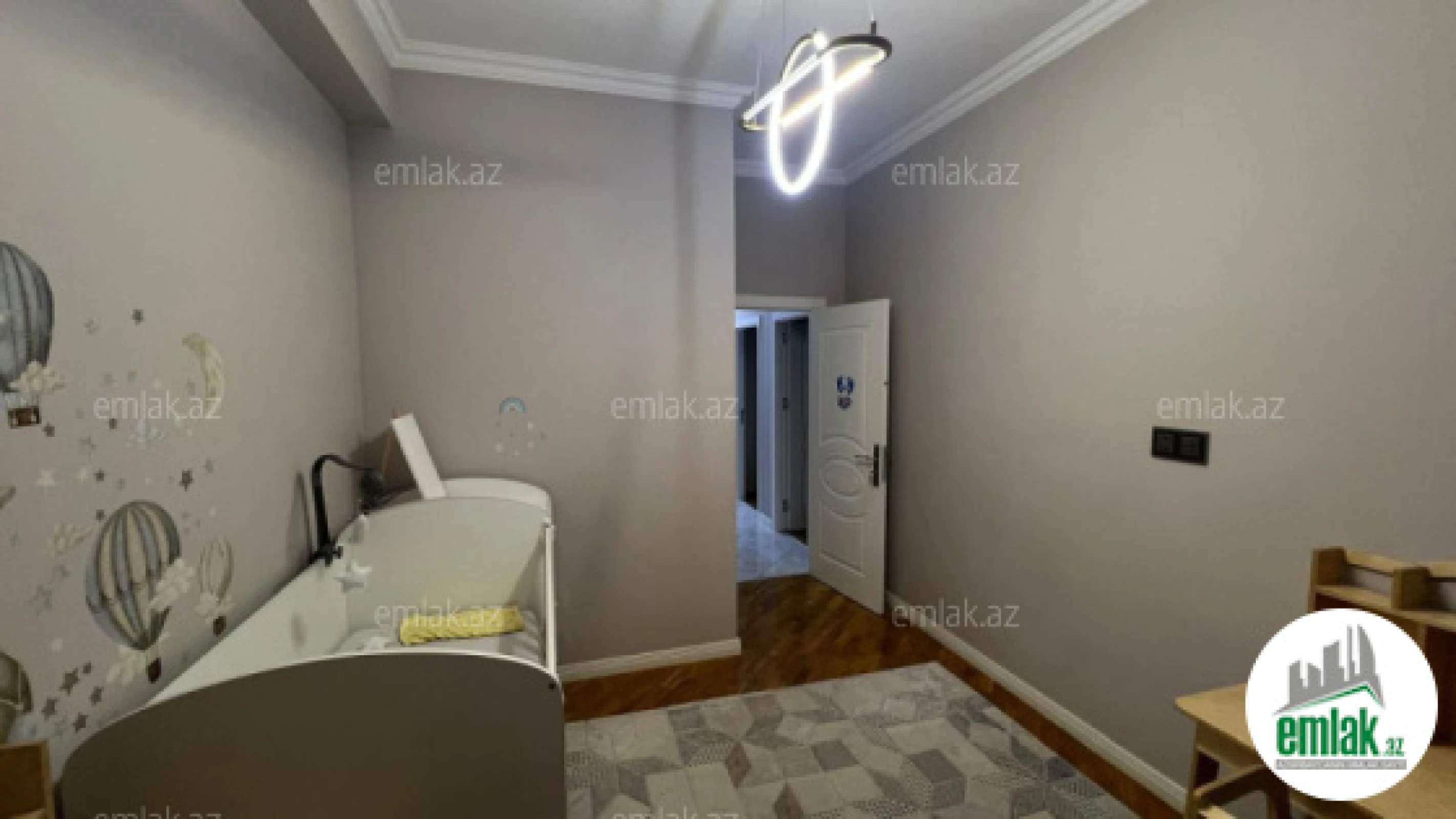 Satılır 4 otaqlı yeni tikili 125 m²