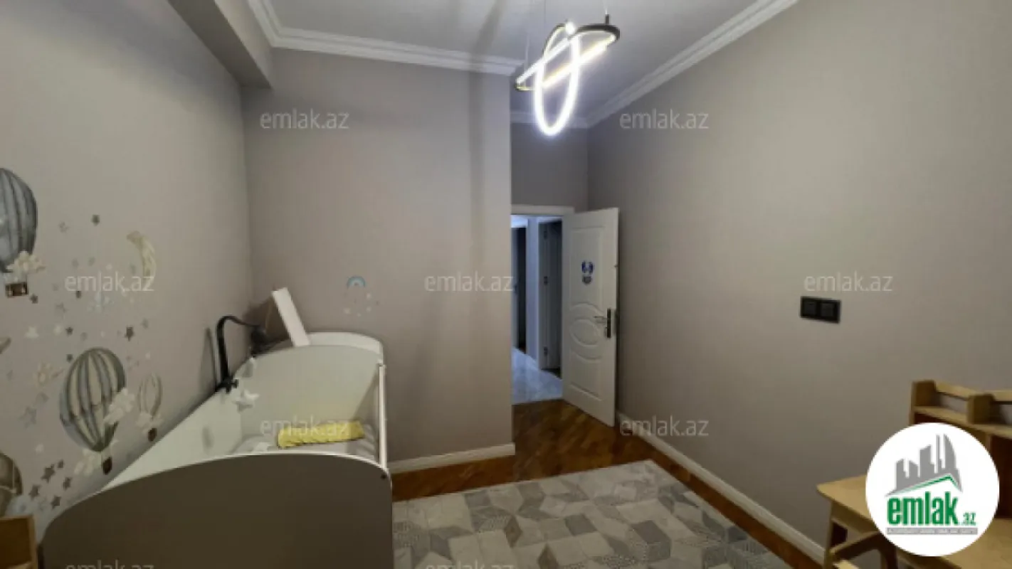 Satılır 4 otaqlı yeni tikili 125 m²