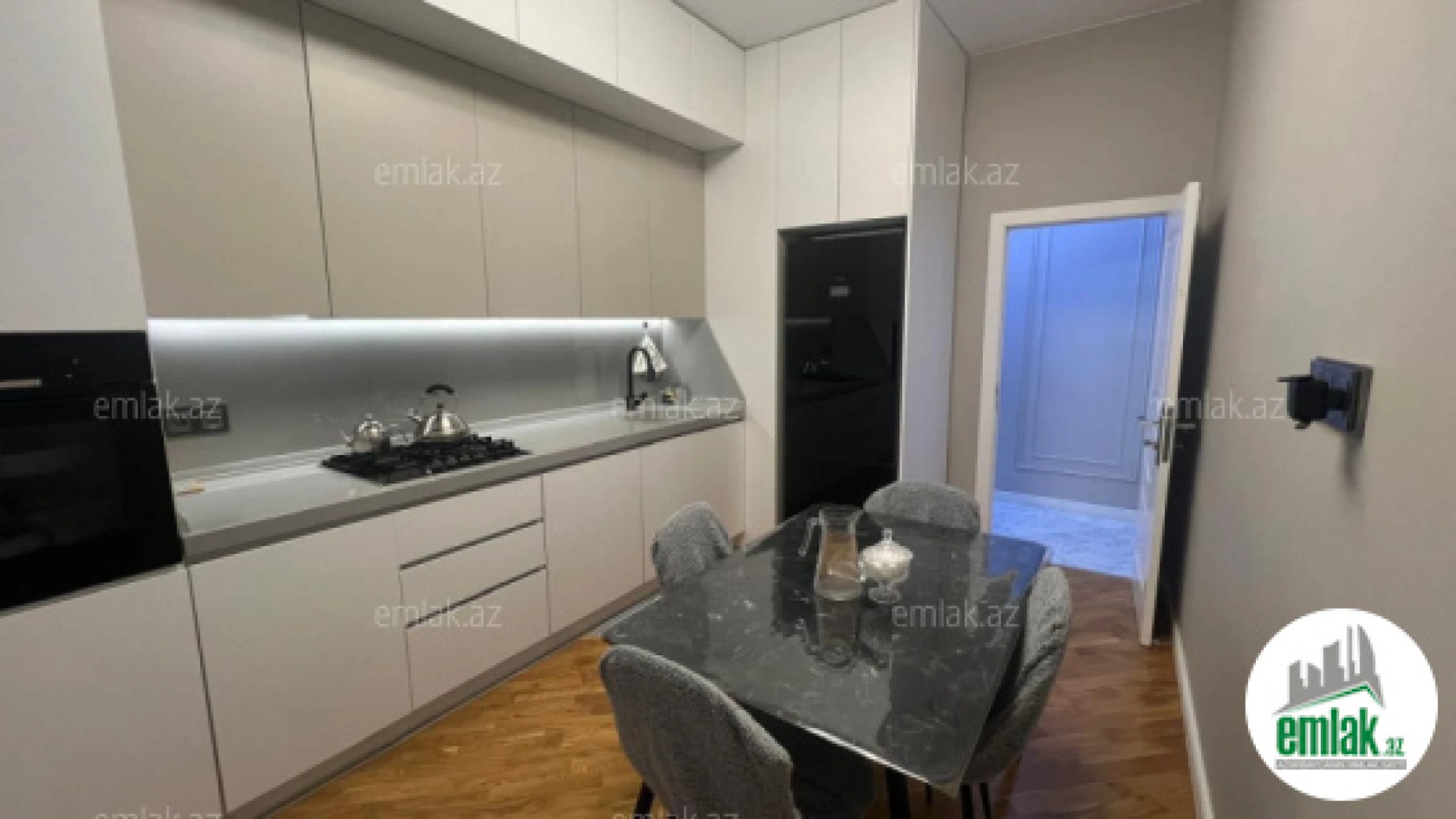 Satılır 4 otaqlı yeni tikili 125 m²